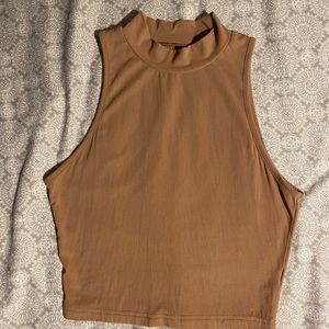soft cropped tank, light brown,